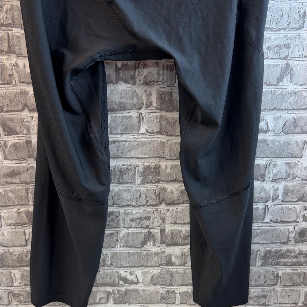 NWT Under Armour Black Athletic Tights - Picture 8 of 10